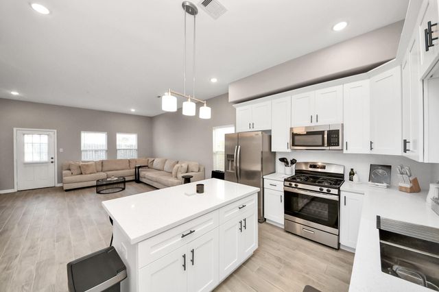 7963 Birmingham Street, Houston, TX 77028