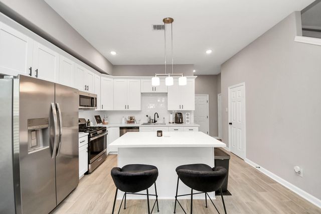 7963 Birmingham Street, Houston, TX 77028