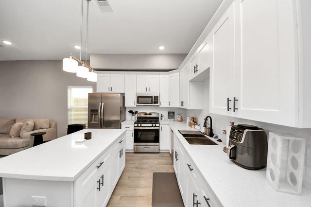 7963 Birmingham Street, Houston, TX 77028