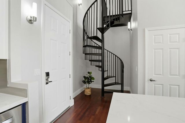 800 N 8th Street 305, San Jose, CA 95112