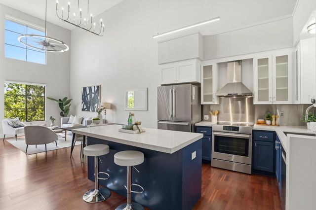 800 N 8th Street 305, San Jose, CA 95112
