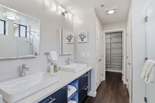 800 N 8th Street 305, San Jose, CA 95112