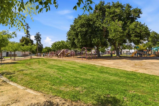 800 N 8th Street 305, San Jose, CA 95112