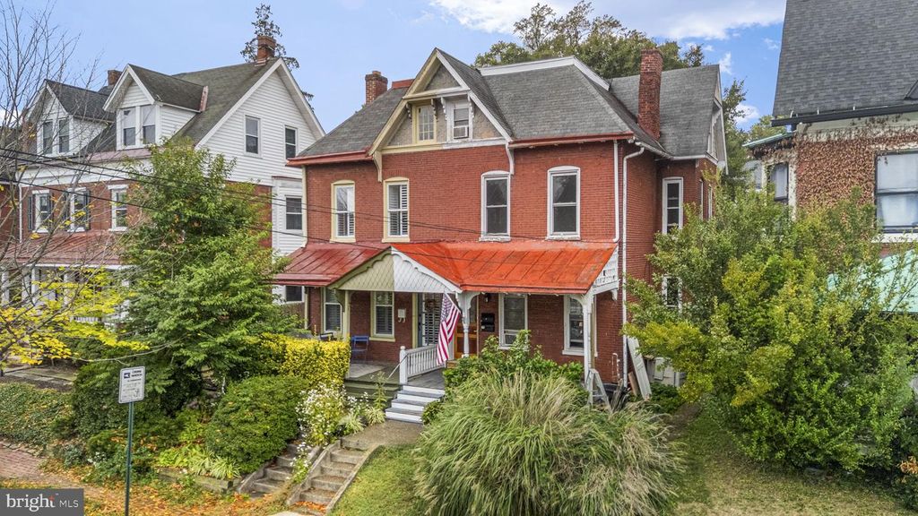 305 W BIDDLE ST, West Chester, PA 19380