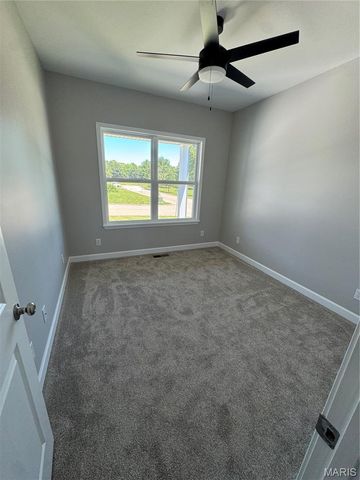 726 Deerfield Lane, Farmington, MO 63640