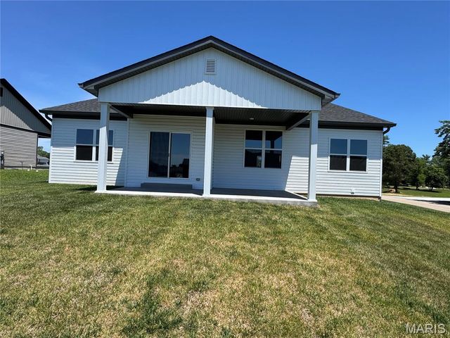 726 Deerfield Lane, Farmington, MO 63640