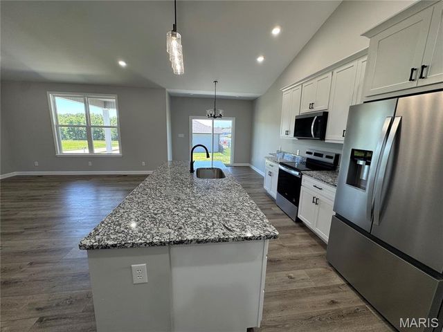 726 Deerfield Lane, Farmington, MO 63640