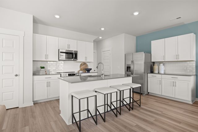 1724 Manuka Lane, Columbia, TN 38401