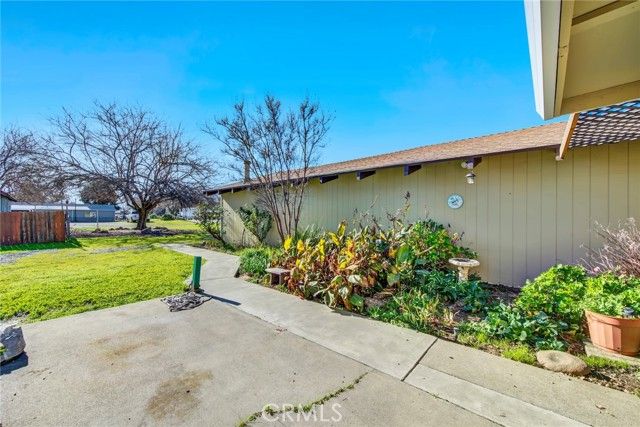 7918 HWY 99 E, Los Molinos, CA 96055