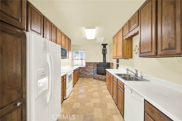 7918 HWY 99 E, Los Molinos, CA 96055