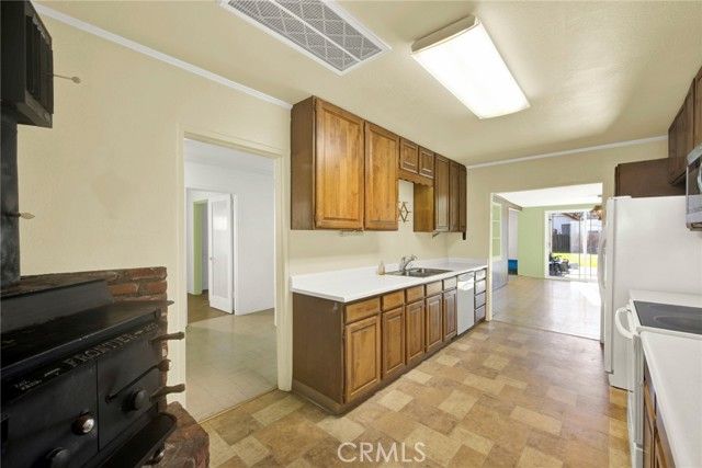 7918 HWY 99 E, Los Molinos, CA 96055