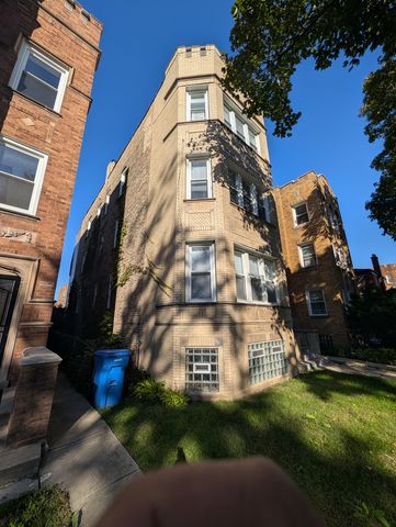 9040 S Laflin Street, Chicago, IL 60620