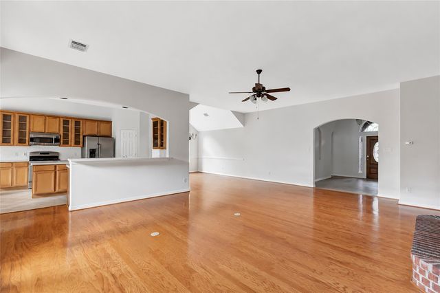 8711 Mile Run Road, Humble, TX 77346