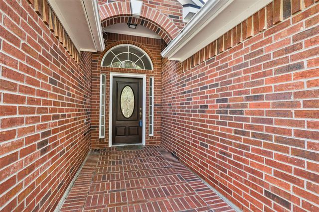8711 Mile Run Road, Humble, TX 77346