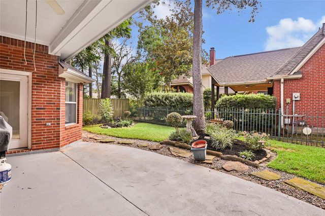 8711 Mile Run Road, Humble, TX 77346