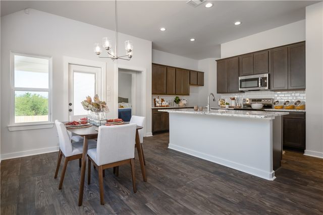 3528 Pointe Du Hoc, Bryan, TX 77808