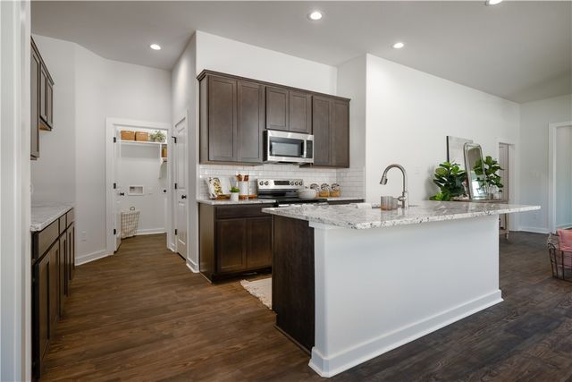 3528 Pointe Du Hoc, Bryan, TX 77808