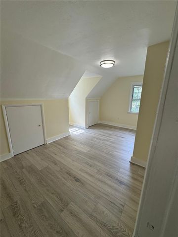 293 Greenlee Rd, Brentwood, PA 15227