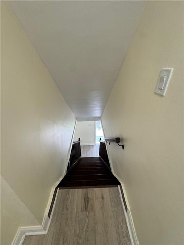 293 Greenlee Rd, Brentwood, PA 15227