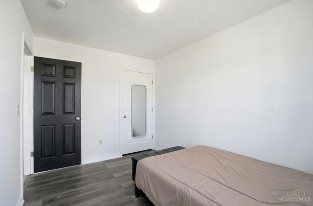 2505 Foxcove Court, Cincinnati, OH 45211