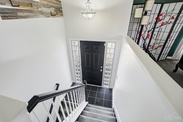 2505 Foxcove Court, Cincinnati, OH 45211