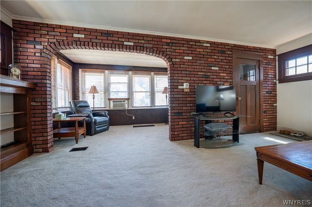 34 Elgas Street, Buffalo, NY 14207