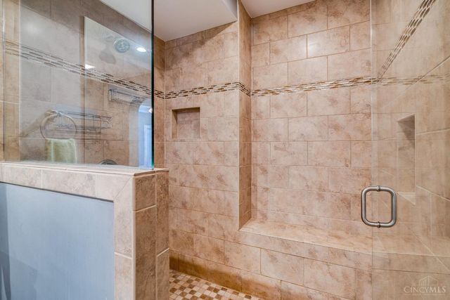 6646 Gracely Drive, Cincinnati, OH 45233