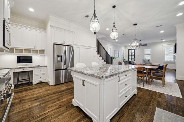 543 W 22nd Street, Houston, TX 77008