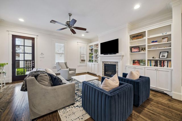 543 W 22nd Street, Houston, TX 77008