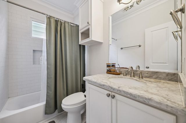 543 W 22nd Street, Houston, TX 77008