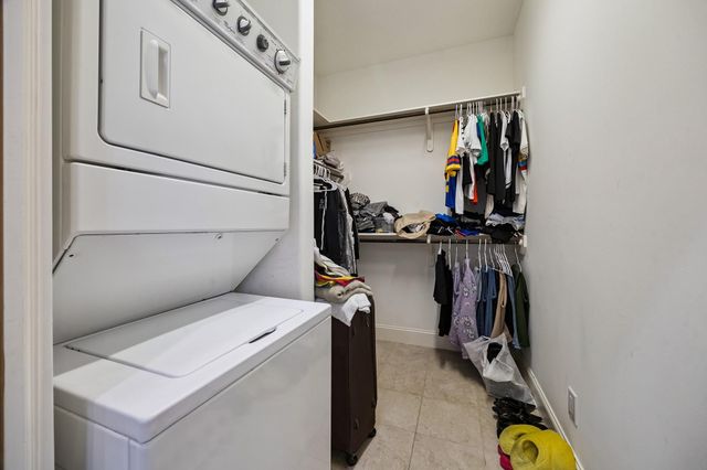 543 W 22nd Street, Houston, TX 77008