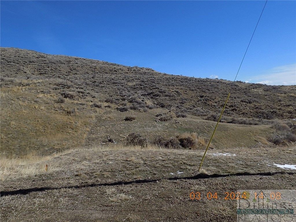 215 N 1st Street, BearCreek, MT 59007