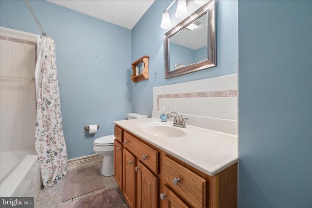 17223 CLOVERLEAF RD, Hagerstown, MD 21740