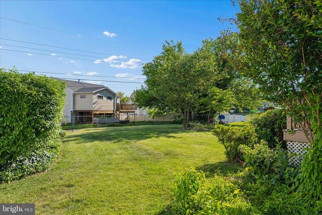 17223 CLOVERLEAF RD, Hagerstown, MD 21740