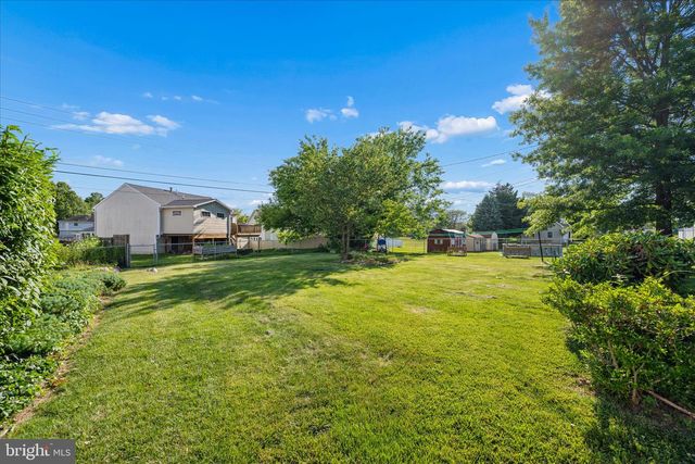 17223 CLOVERLEAF RD, Hagerstown, MD 21740