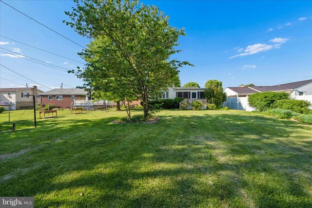 17223 CLOVERLEAF RD, Hagerstown, MD 21740