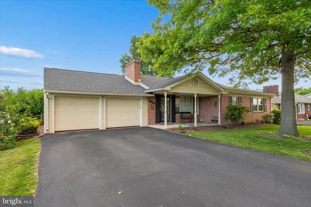 17223 CLOVERLEAF RD, Hagerstown, MD 21740