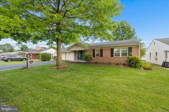 17223 CLOVERLEAF RD, Hagerstown, MD 21740