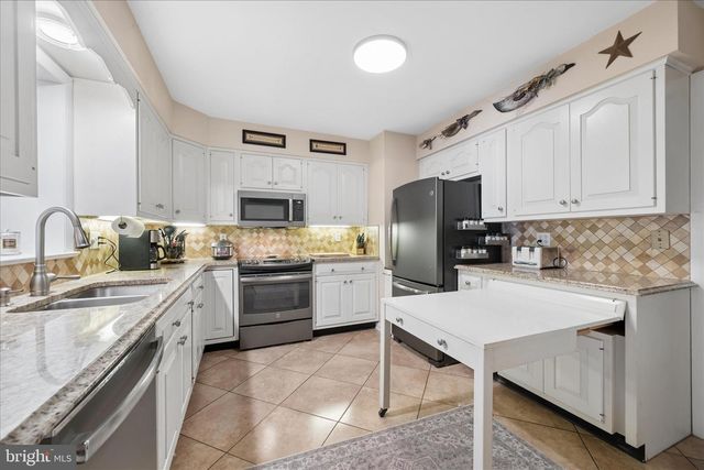 17223 CLOVERLEAF RD, Hagerstown, MD 21740