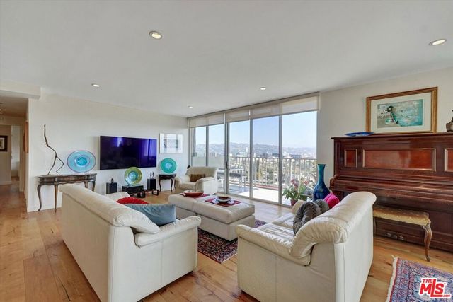 2160 Century Park East 1406, Los Angeles, CA 90067