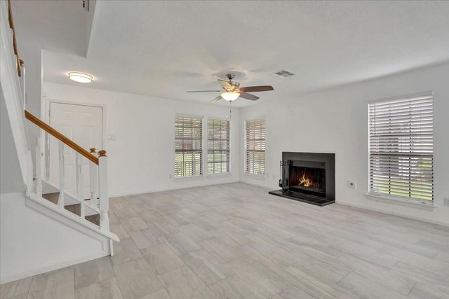 17287 Saturn Lane, Houston, TX 77058