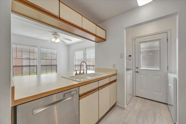 17287 Saturn Lane, Houston, TX 77058