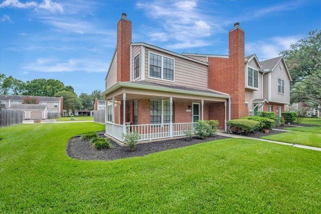 17287 Saturn Lane, Houston, TX 77058