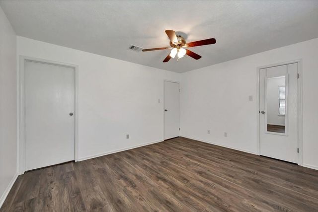 17287 Saturn Lane, Houston, TX 77058