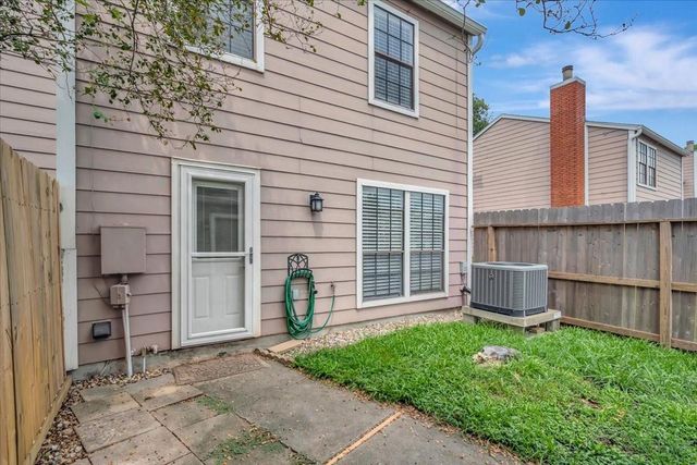 17287 Saturn Lane, Houston, TX 77058