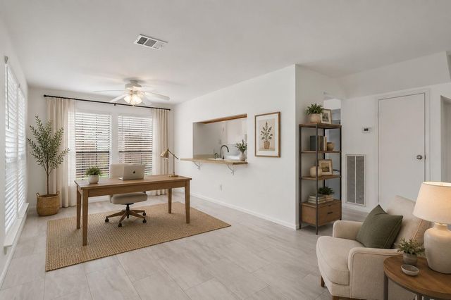 17287 Saturn Lane, Houston, TX 77058