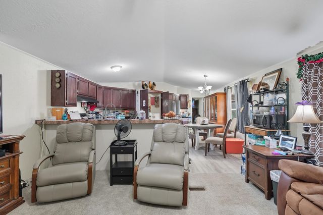 1104 W New Mexico Avenue, Sweetwater, TX 79556