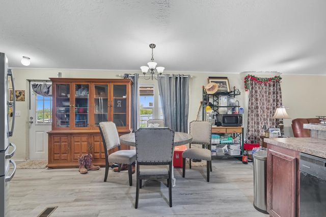 1104 W New Mexico Avenue, Sweetwater, TX 79556