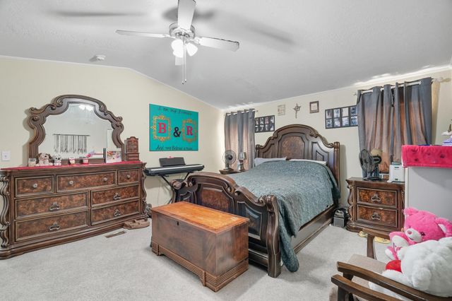 1104 W New Mexico Avenue, Sweetwater, TX 79556