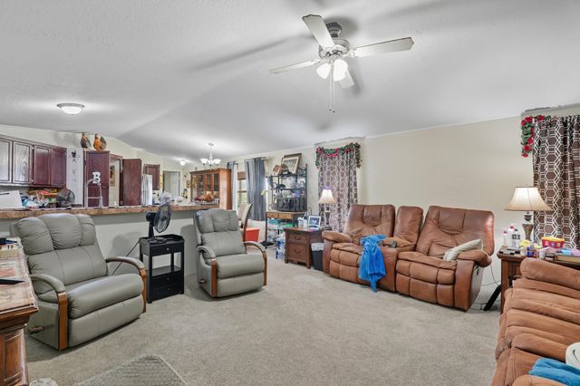 1104 W New Mexico Avenue, Sweetwater, TX 79556